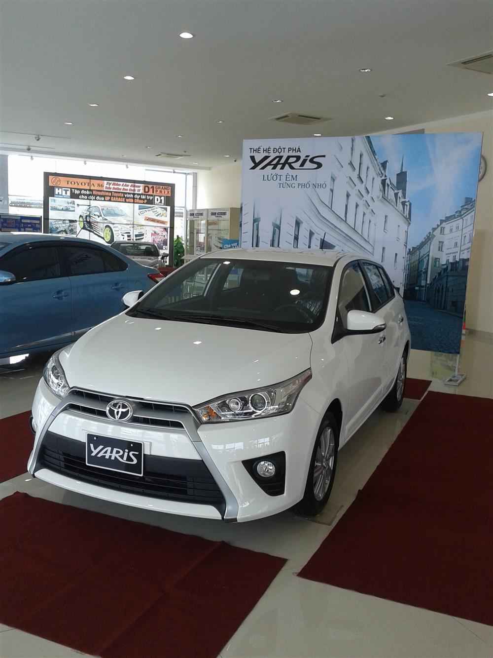 yaris 040.jpg