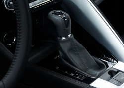 Hộp số
Hộp số tự động vô cấp kép (D-CVT) mang lại trải nghiệm lái mạnh mẽ, vô cùng êm ái và đặc biệt góp phần tiết kiệm nhiên liệu tối ưu.