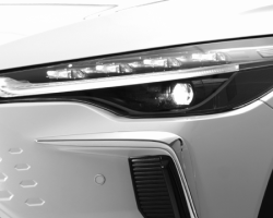 Cụm đèn LED kiểu mới tích hợp đèn báo rẽ dạng dòng chảy
Tăng thêm sự mạnh mẽ, đường nét thể thao cho phần đầu xe.