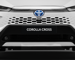 Lưới tản nhiệt tổ ong hoàn toàn mới
Mang đường nét cá tính tạo nên vẻ ngoài đầy ấn tượng.