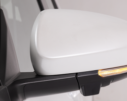 Gương chiếu hậu
Gương xe gập mở tự động tích hợp đèn báo rẽ tiện lợi.